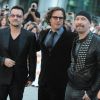Bono, Davis Guggenheim et The Edge sur le tapis rouge du festival de Toronto le 8 septembre 2011