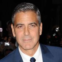 George Clooney : Son amoureuse Stacy Keibler, hyper sexy, subjugue Toronto
