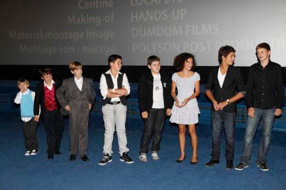 Les acteurs-enfants lors de l'avant-première au Gaumont Opéra à Paris du film La Nouvelle Guerre des boutons le 18 septembre 2011