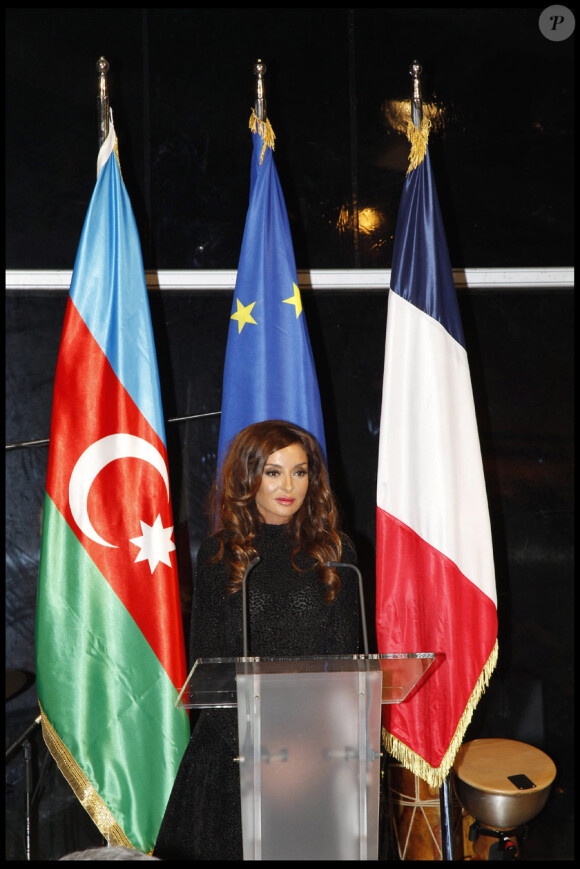 Mehriban Aliyeva lors du dîner organisé au Musée Rodin à l'occasion de la journée de l'Azerbaïdjan. Paris, le 15 septembre 2011.