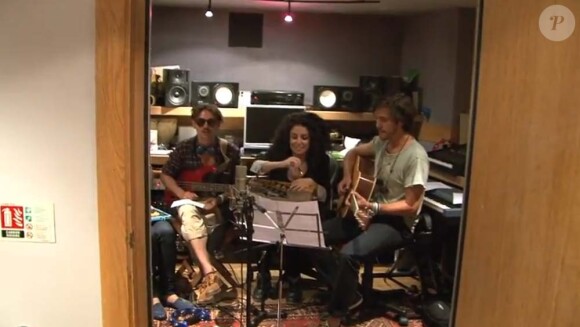 Sophie Delila en studio avec Jack Savoretti et We Were Evergreen, 2011.