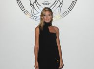 Heidi Klum assiste à la magnifique chute d'un mannequin lors du défile Versace