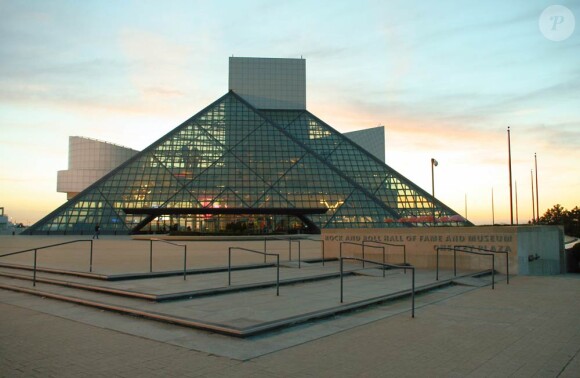 Le Rock and Roll Hall of Fame publiait le 27 septembre 2011 la liste de ses nominations. Verdict à Cleveland le 14 avril 2012.