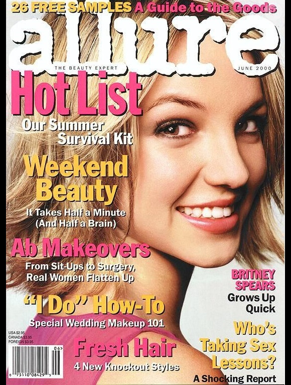 La chanteuse Britney Spears, en couverture du magazine Allure. Juin 2000.