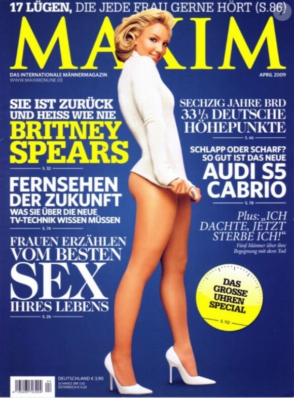 La sexy Britney Spears, en col roulé et talons blancs pour le Maxim allemand. Avril 2009.