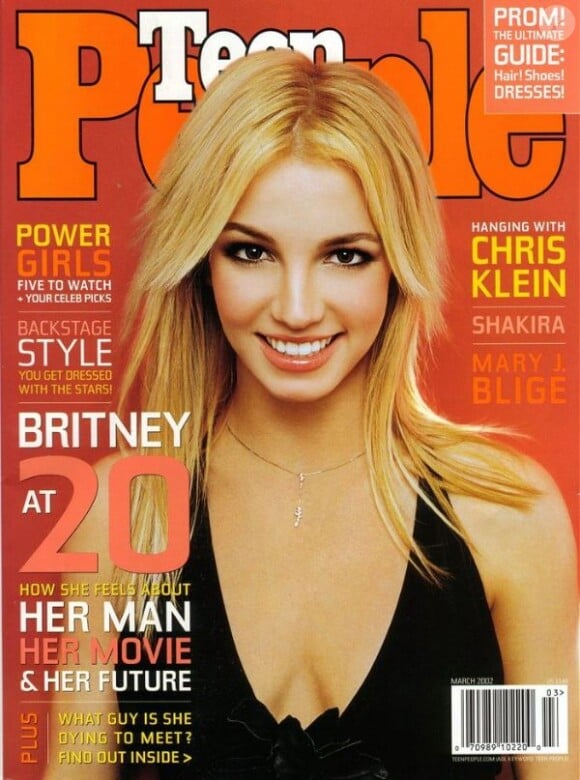 Le phénomène pop du début des années 2000 Britney Spears pose en couverture du Teen People de mars 2002.