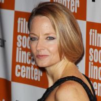Jodie Foster rayonnante pour porter seule son Carnage