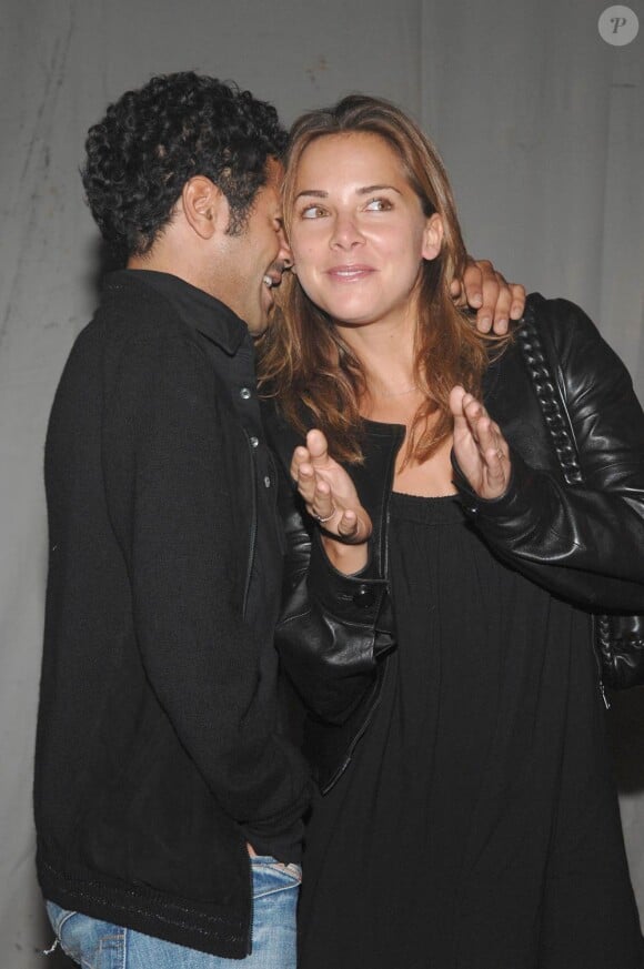 Jamel Debbouze et Melissa Theuriau extrêmement complices en Avignon, en octobre 2007.