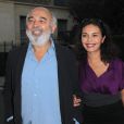 Gérard Jugnot et Saïda Jawad arrive à l'ambassade d'Italie à Paris où est célébré le lancement de la collection Signature de Tod's. Le 2 octobre 2011