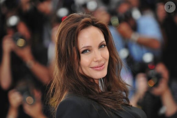 Angelina Jolie a séduit le monde grâce à ses sublimes lèvres charnues... Une bouche mondialement connue dont sa fille Shiloh a hérité !