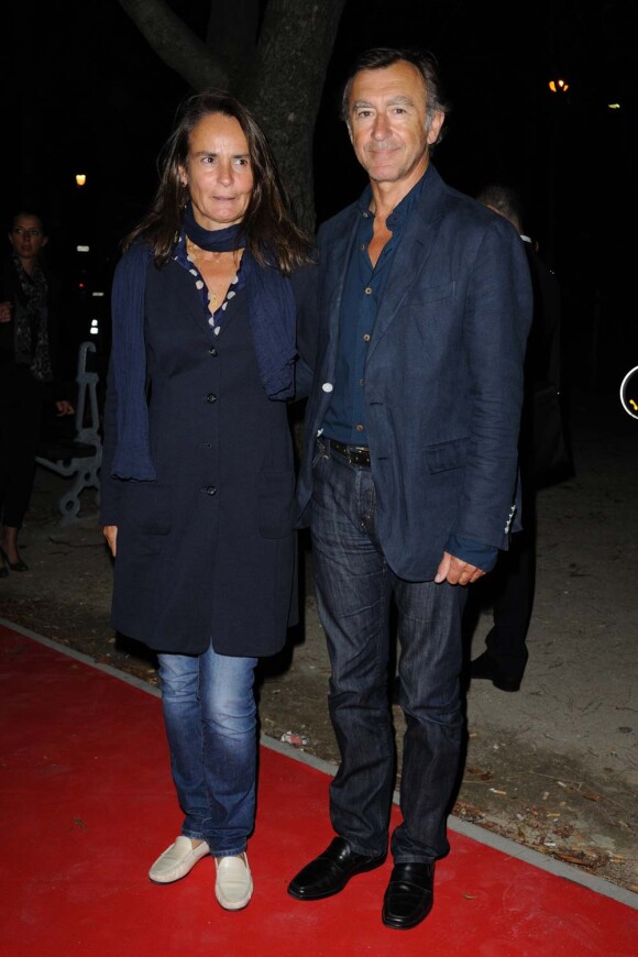 Christophe Malavoy et sa femme à la première de Cabaret au Théâtre de Marigny à Paris, le 6 octobre 2011.