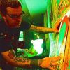 Mikey Welsh, ex-bassiste de Weezer à l'âge d'or du ''green album'' devenu peintre rattaché à l'Art Brut (Outsider Art), est mort le 8 octobre 2011 dans un hôtel de Chicago.