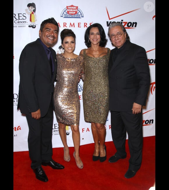 Edward James Olmos, Eva Longoria et George Lopez lors de la soirée "Padres contra el cancer", à Las Vegas, le 15 octobre 2011