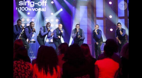 Le groupe Tale of Voices remporte la victoire de Sing Off 100% Vocal sur France 2 le samedi 15 octobre 2011