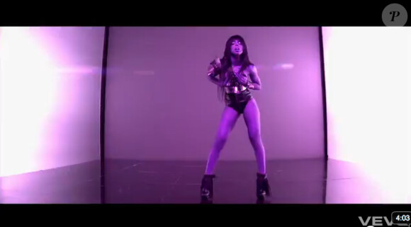 Kelly Rowland dans son clip Down For Whatever