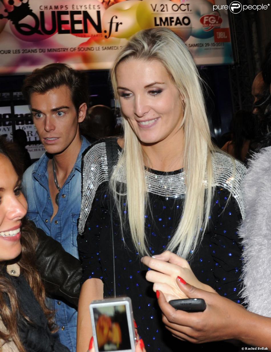 Marie Et Geoffrey Secret Story 5 Marie et Geoffrey de Secret Story 5 passent la soirée au Queen le vendredi  14 octobre 2011 - Purepeople