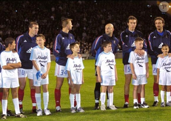 Zinedine Zidane, Tony Vairelles, Fabien barthez, Laurent Blanc et Christophe Dugarry le 4 novembre 2002 à Nîmes