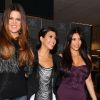 Les soeurs Kardashian Kim, Khloe et Kourtney en septembre 2011 à Los Angeles 
 