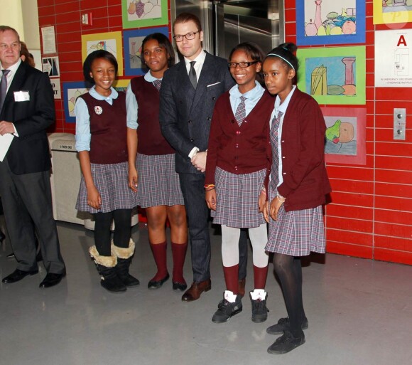 Le prince Daniel, ici en visite à l'association Harlem Children's Zone le 1er novembre, a achevé sa visite officielle à New York les 1er et 2 novembre 2011.