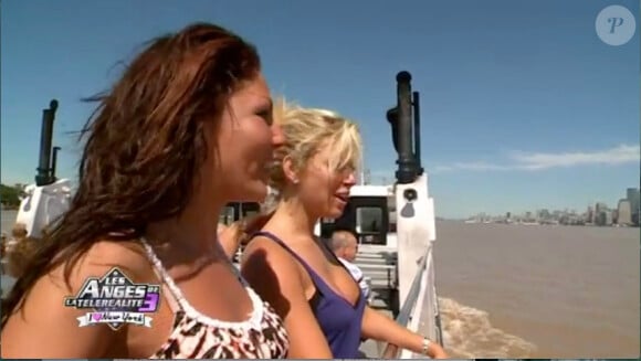 Carine et Stéphanie dans les Anges de la télé-réalité 3, jeudi 3 novembre 2011 sur NRJ 12