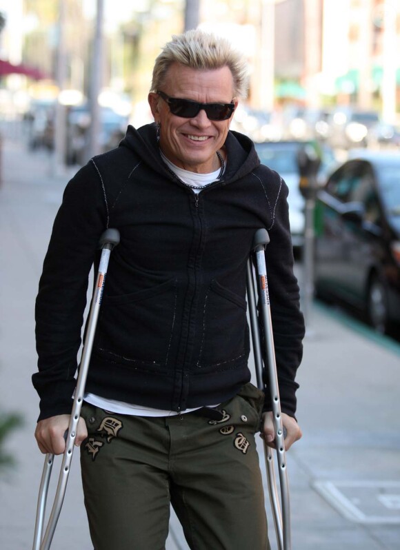 Billy Idol sortant d'un cabinet médical de Beverly Hills, le 7 novembre 2011.
