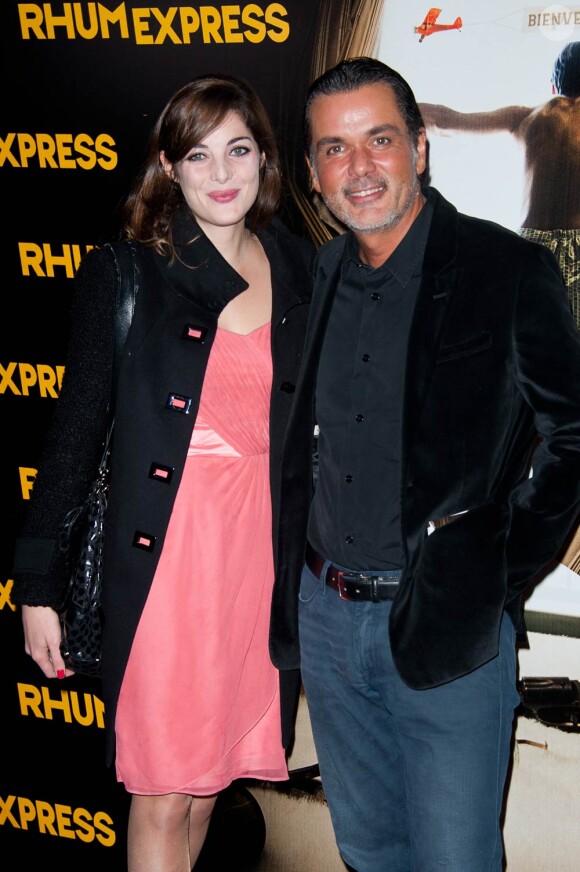 Christophe Barratier et Gwendoline lors de l'avant-première de Rhum Express, le 8 novembre 2011, à Paris.