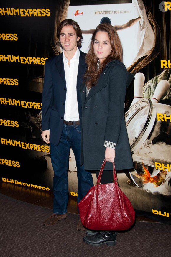 Anouchka Delon et Julien lors de l'avant-première de Rhum Express, le 8 novembre 2011, à Paris.