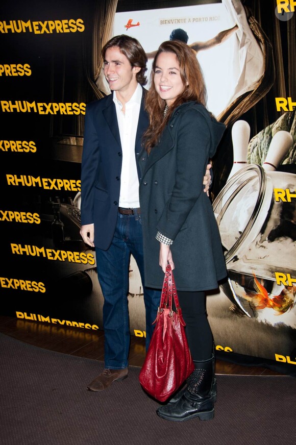 Anouchka Delon et Julien lors de l'avant-première de Rhum Express, le 8 novembre 2011, à Paris.