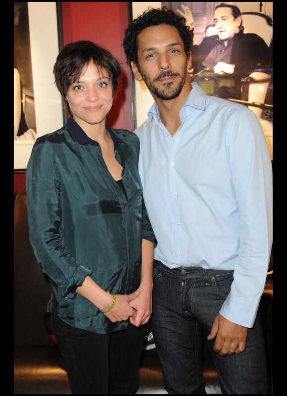 Tomer Sisley et Lizzie Brocheré pour Nuit Blanche à Paris le 8 novembre 2011.