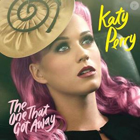 Katy Perry se laisse abîmer par les années et le chagrin, meurtrie à vie par la mort de son bien-aimé incarné par Diego Luna, dans le clip The One That Got Away réalisé par Floria Sigismondi.