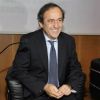 Michel Platini a reçu le prix Il Bello Del Calcio à Milan le 14 novembre 2011. Il se traite lui-même de couillon !
