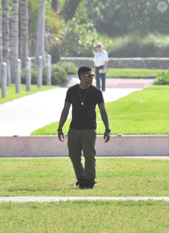 Usher photographié à Miami, le 6 novembre 2011.