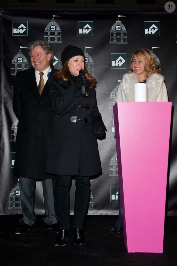 Isabelle Boulay inaugure le Noël canadien du BHV, dans le Ier arrondissement de Paris, le 16 novembre 2011.