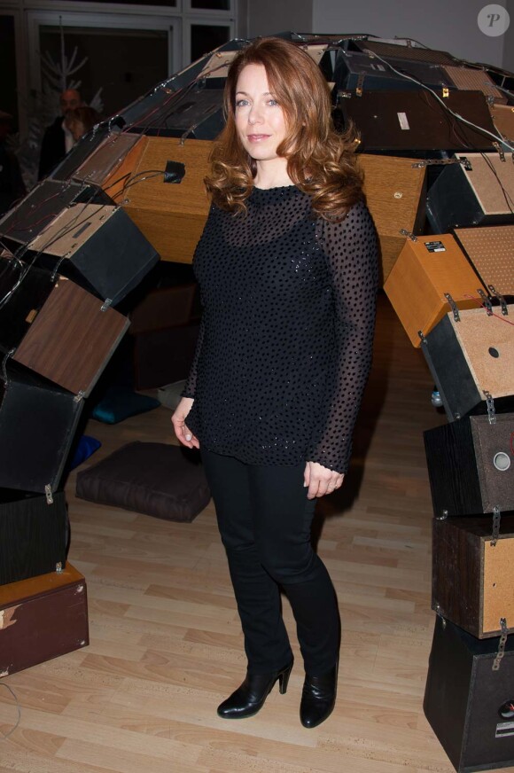 Isabelle Boulay inaugure le Noël canadien du BHV, dans le Ier arrondissement de Paris, le 16 novembre 2011.