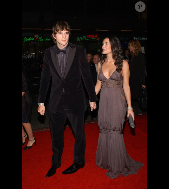 Demi Moore et Ashton Kutcher en novembre 2006 à Los Angeles