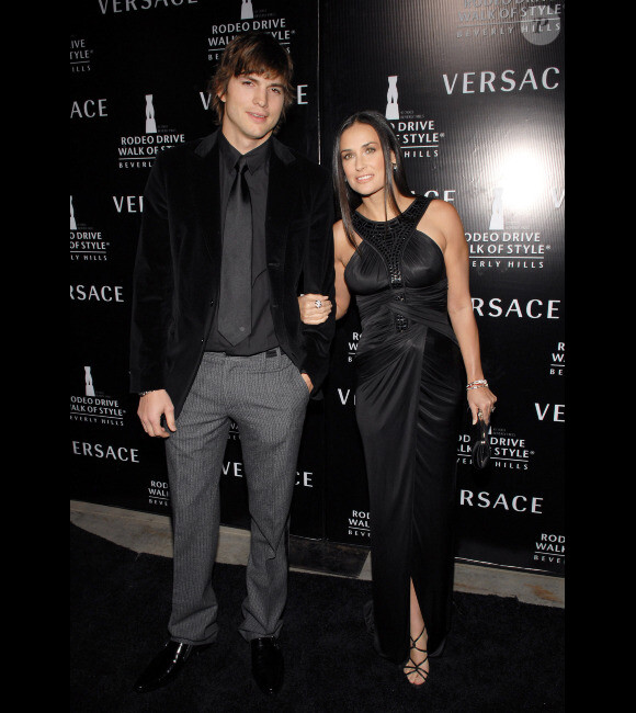 Demi Moore et Ashton Kutcher en février 2007 à Los Angeles