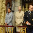Stéphanie, Charlene et Albert lors de la messe donnée en Notre-Dame-Immaculée pour la fête nationale à Monaco. Il s'agit de la première pour Charlene en tant que princesse. Le 19 novembre 2011 
