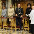 Stéphanie, Charlene, Albert et Caroline lors de la messe donnée en Notre-Dame-Immaculée pour la fête nationale à Monaco. Il s'agit de la première pour Charlene en tant que princesse. Le 19 novembre 2011 