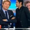 Jamel Debbouze et Laurent Delahousse sur le plateau du JT de 20 heures de France 2, le samedi 19 novembre 2011.