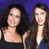 Andie MacDowell et sa fille Sarah Margaret (16 ans) étaient les stars d'un diner de charité à Faro, le 19 novembre 2011.