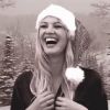 Candice Swanepoel : Ange sexy de Victoria's Secret vous souhaite un joyeux Noël !