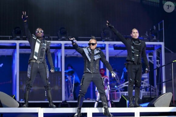 Will.I.Am, Apl.de.ap et Taboo en concert au Stade De France. Le 22 juin 2011.