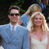 Kate Moss, son mari Jamie Hince et leurs demoiselles d'honneur, habillées par Bonpoint à Londres le 1er juillet 2011.