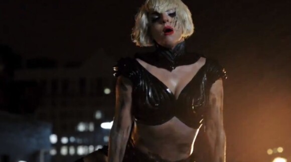 Image extraite du clip Marry the night de Lady Gaga, décembre 2011. Une séquence très Mad Max...