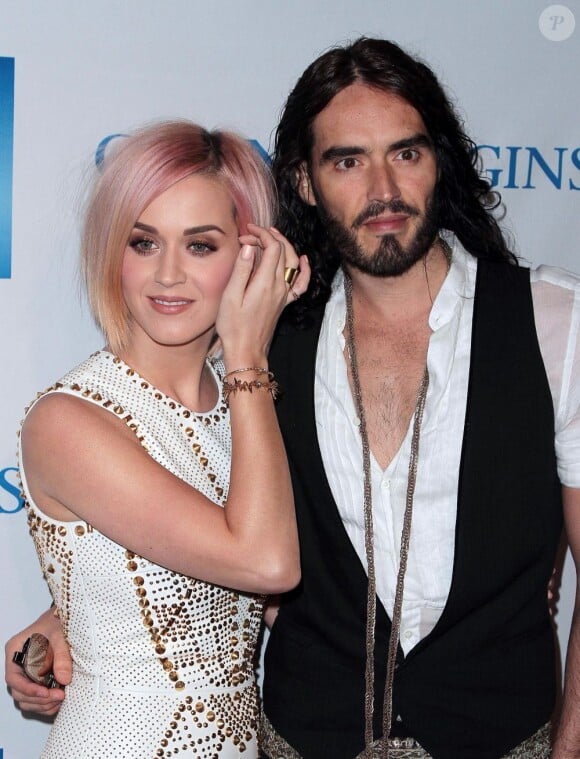 Katy Perry et son mari Russell Brand à la soirée Change Begins Within Benefit à Los Angeles le 3 décembre 2011
