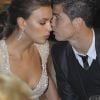 Cristiano Ronaldo et sa chérie Irina Shayk très complices lors du Prix de la Mode, organisé par Marie-Claire à l'ambassade française de Madrid, le 17 novembre 2011