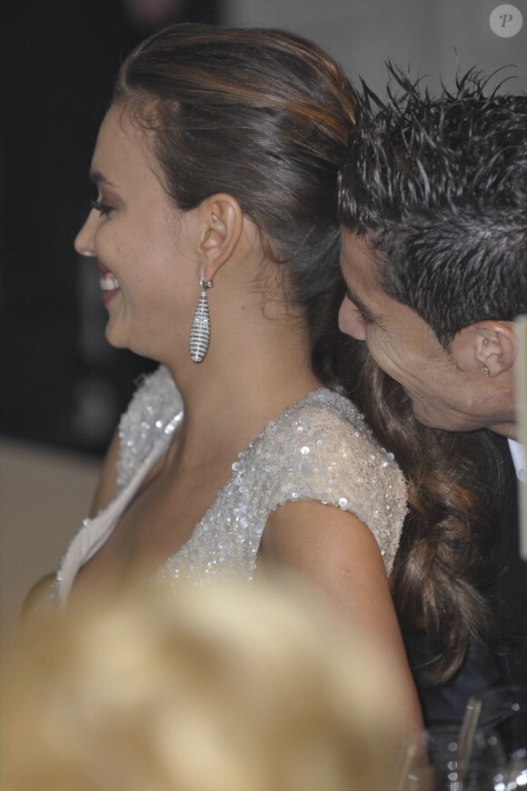 Cristiano Ronaldo et sa chérie Irina Shayk lors du Prix de la Mode, organisé par Marie-Claire à l'ambassade française de Madrid, le 17 novembre 2011