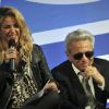 Shakira soutient son papa William Mebarak qui publie son premier livre, dont elle a écrit la préface et qu'elle a édité, le lundi 5 décembre, à Bogota en Colombie.