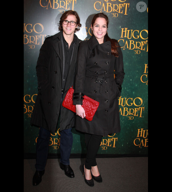 Anouchka Delon et son compagnon Julien lors de l'avant-première du film Hugo Cabret le 6 décembre 2011