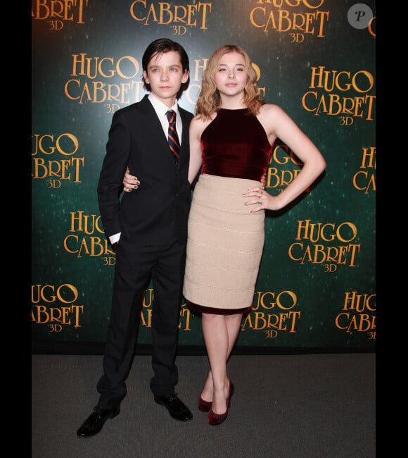 Asa Butterfield et Chloe Moretz lors de l'avant-première du film Hugo Cabret le 6 décembre 2011